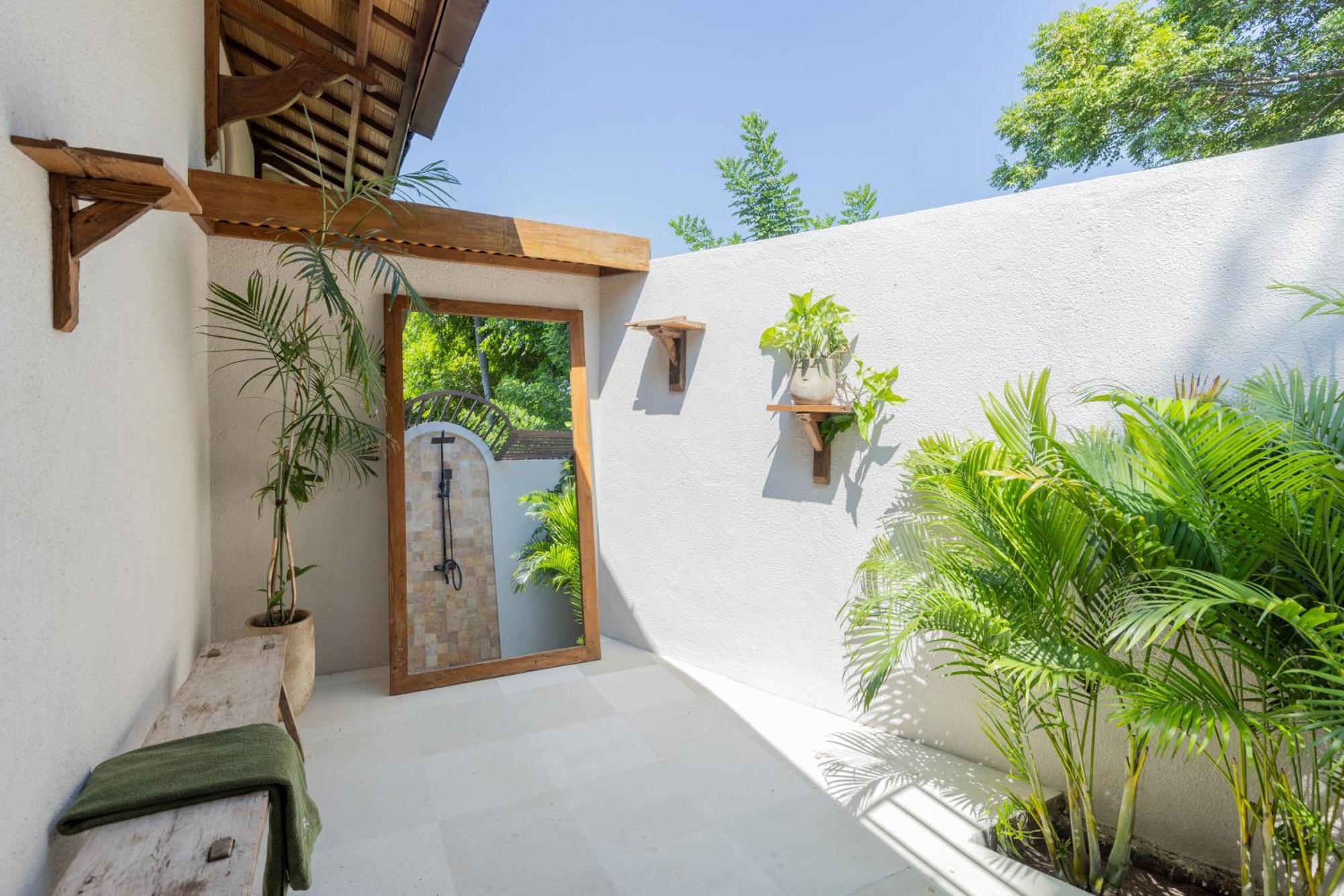 Kalyana Villa Νησιά Γκίλι Εξωτερικό φωτογραφία